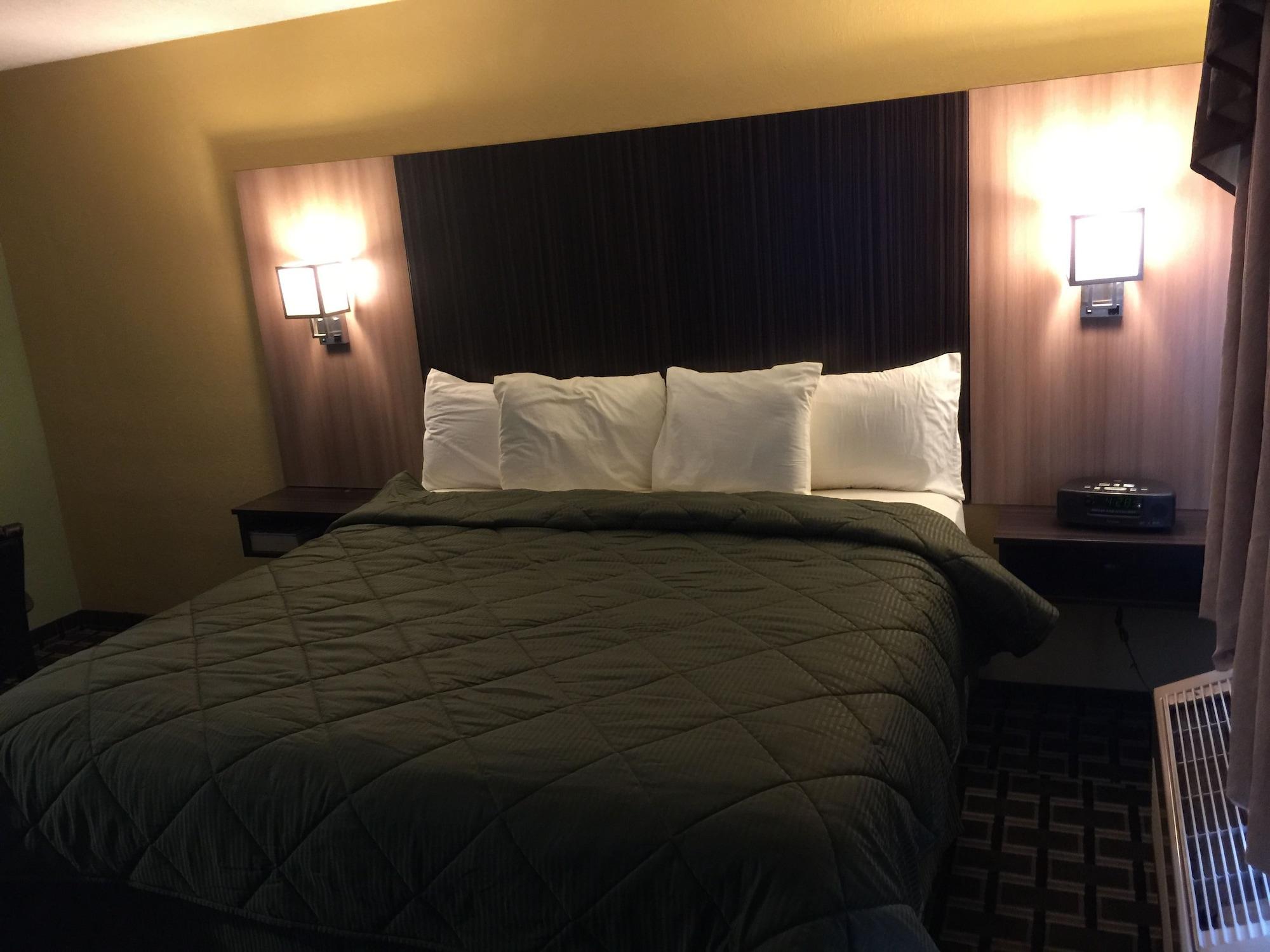 University Manor Inn Бъфало Екстериор снимка