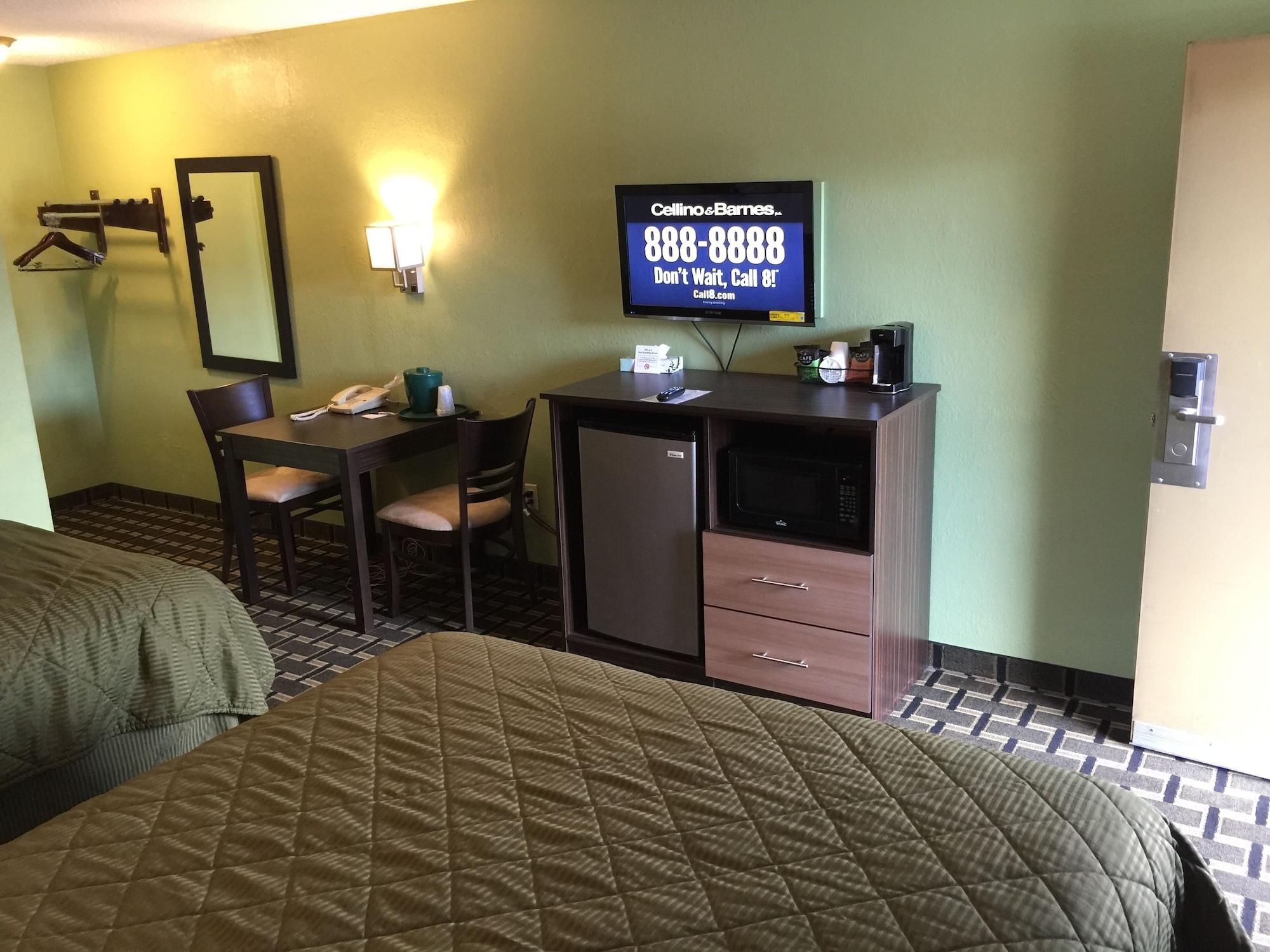 University Manor Inn Бъфало Екстериор снимка