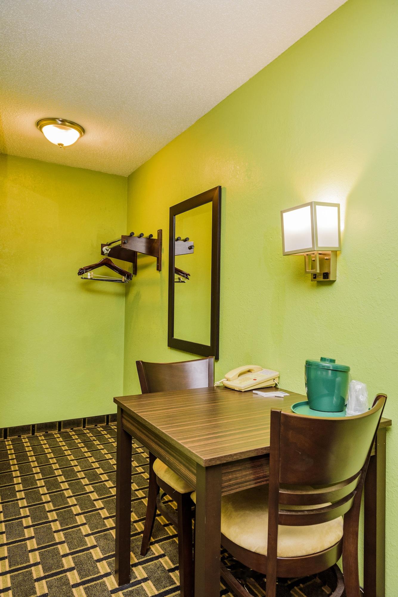 University Manor Inn Бъфало Екстериор снимка