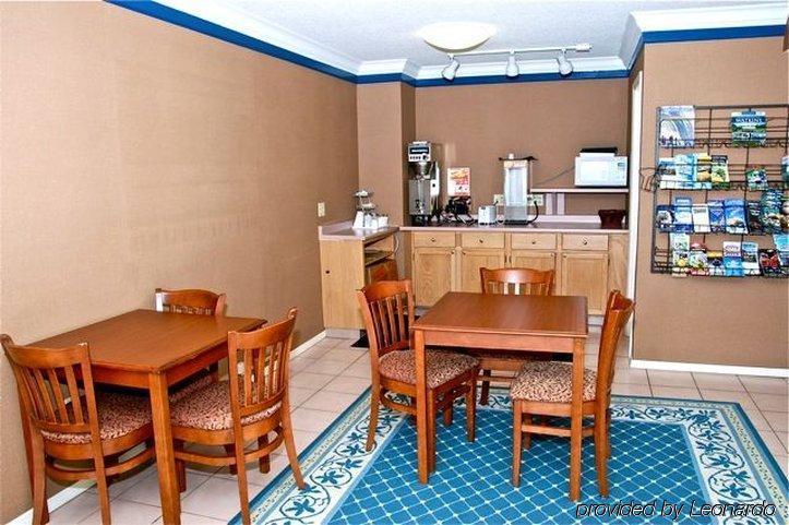 University Manor Inn Бъфало Ресторант снимка