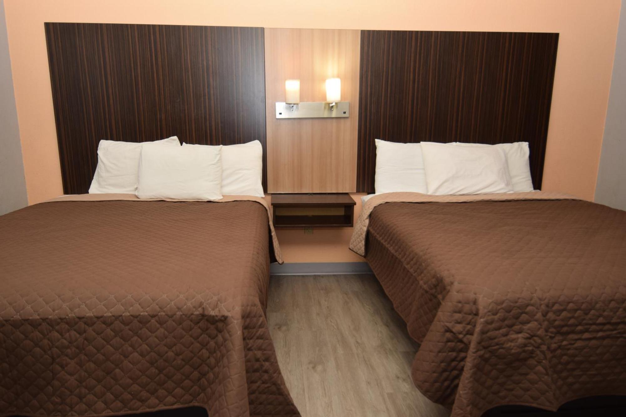 University Manor Inn Бъфало Екстериор снимка